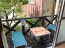・<さぎり>屋根付きのウッドデッキ。少人数なら雨の日でもご利用いただけます
