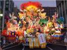 ◆「八戸三社大祭」は短い夏最大のイベント!約30台の山車の合同運行が見どころ!