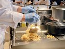 臨場感あふれるライブキッチン