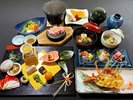紫尾庵流創作懐石料理一例:薩摩の郷土料理や地元の素材をふんだんに使った四季折々のお料理です。