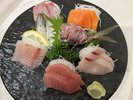 地魚のお刺身盛合わせ♪