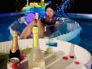 沖縄初★プール付きゲストハウス