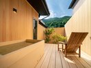 【別館・島茂屋】百十四/光と緑に抱かれた空間/半露天風呂付