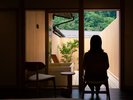 【別館・島茂屋】百十四/光と緑に抱かれた空間/半露天風呂付