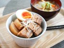 新メニュー角煮丼はボリュームもたっぷり♪