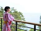 【お部屋での過ごし方イメージ】 三陸の海を眺めながら、贅沢なひとときをお過ごしください。