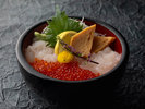 白海老いくら丼富山湾の宝石「白海老」のむき身といくらの昆布〆をたっぷりのせた贅沢な丼です。
