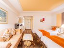 �y���كX�[�y���A�c�C���z��Ƃ肠��L���Ə�i�ȃ\�t�@��z�u�B���邢�����ł�����肨�������������܂��B