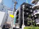 �H右手にホテル玄関です!ようこそホテルエリアワン福山へ。お疲れさまでした。