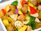 【日替朝食メニュー】(例)「ごろごろ野菜と鶏団子のバジル炒め」