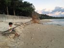 コンドミニアム棟前で釣りタイム