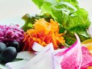 彩り豊かな野菜で朝からパワーチャージ!