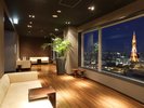 □落ち着いた雰囲気とさっぽろテレビ塔を望む眺望の良さも魅力。