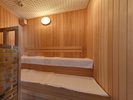 サウナ:コンパクトながらも、熱の滞留を促進させ発汗を促します。