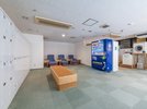 自販機、コインランドリー完備のロッカールーム