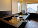 海が眺められる客室露天風呂(和洋室)