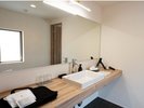 【サウナ付き角部屋和洋室/海風を感じる露天風呂付き】パウダールーム/F客室
