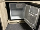 〔客室備品〕冷蔵庫