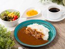 カレー、コーヒー等もご用意しております。