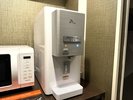 ウォーターサーバー(各階エレベーターホールに設置しております)