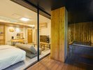 12号室【半露天風呂付】渓流沿いテラス付スイート◆58u
