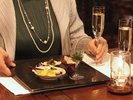 大切な記念日に繊細な日本料理の技で作る野菜中心のお料理をご堪能下さい。