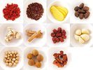 【リゾート内レストラン/薬膳火鍋 小肥羊】スープには「医食同源」を追求し、数十種類の漢方食材を配合。