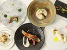 【4/29-6/30】桃太郎ポークや千屋牛、瀬戸内の魚介、瑞々しいトマトや旬の県産野菜を使用。
