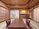 【あけび】母屋客室1階_和室9畳 心安らぐ和室