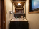 【あけび】母屋客室1階_和室9畳 洗面台