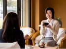 チェックインはお抹茶とお茶菓子でおもてなし
