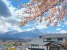 【三治郎の春】季節によって様々な美しさのある蔵王連峰。