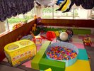 小さいお子様がお愉しみ頂けるキッズルームがございます。