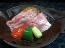 A5飛騨牛肉を使用した朴葉陶板焼き