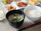 有機大豆を使用したお味噌汁でほっと一息♪