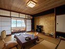 *【部屋】純和風タイプのトイレ付の和室10畳のお部屋です。