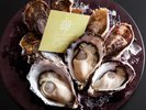 【伊勢志摩プレミアムオイスター】甘みと旨味が凝縮されたプレミアムな牡蠣。年中生食対応可能!