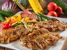 霧島湯けむりテラス【夏のスタミナ肉祭り】8/1〜9/30「桜島鶏のグリル 夏野菜添え黒酢ソース」
