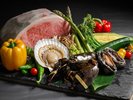 鉄板焼石狩 旬の食材をご用意
