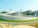 【熊本県立装飾古墳館】安藤忠雄氏が手掛けた現代美術館。写真提供:熊本県観光連盟