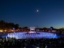 【山鹿灯籠踊り】山鹿の町全体を幻想的な灯りで彩る、九州屈指の夏の風物詩。写真提供:熊本県観光連盟