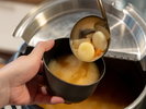 【だご汁】小麦粉を練って伸ばした団子(熊本弁でだご)を野菜と一緒に煮込んだ熊本名物。