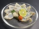 【別注料理:フグのタタキ】1人前@1100円税込(要事前予約)