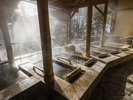 冬の湯けむり露天