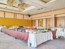 ・【食事会場】広々とした食事会場