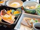*夕食一例/女将特製!名産の刺身こんにゃくです。