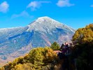 秋の山岳ホテル。蓼科山に初雪♪