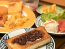 朝食バイキング 盛付 名古屋の朝の定番小倉トーストも作れます
