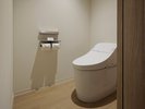 バスルーム:バス・トイレが別となっており、朝のおでかけ準備も時間を有効に使えます。