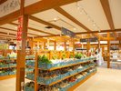 道の駅うきは(ホテルから徒歩約1分):ほぼ1年を通して種類の違うフルーツが販売されています